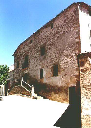 corbins_fd_gran.jpg (32877 bytes)