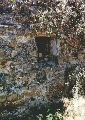 finestra_torre_corbins.jpg (56910 bytes)